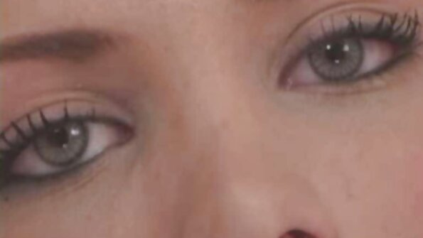 Liesą paauglį Kalėdų Senelis kimšo ant lovos