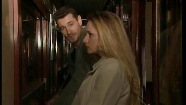 Brunetė su gražiu apvaliu užpakaliuku pakliuvo labai sunkiai