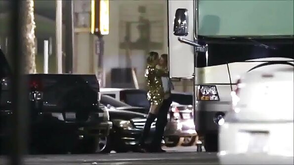 Bi cocksucking vyrukas gauna diržą iki jo asile