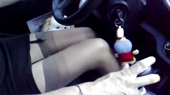 Ashley Fires strapon pakliuvom į jos slutty asile