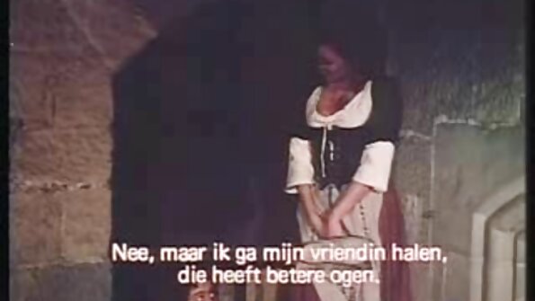 Jauniklis pakliuvo, kol ji šoka